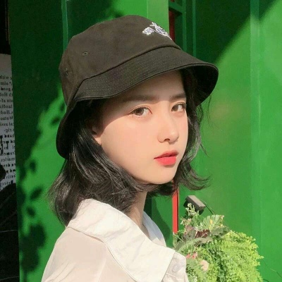 女生qq朦胧头像可爱图片
