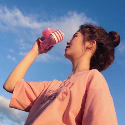 好看微信头像女生高清图片