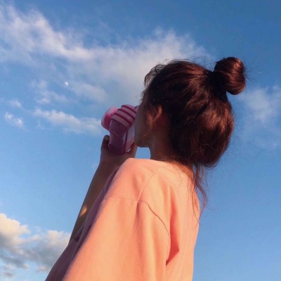 好看微信头像女生高清图片