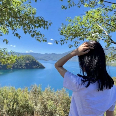 好看微信头像女生高清图片