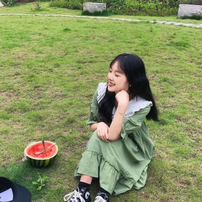好看微信头像女生高清图片