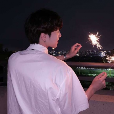 最新霸气头像男生冷酷古风图片