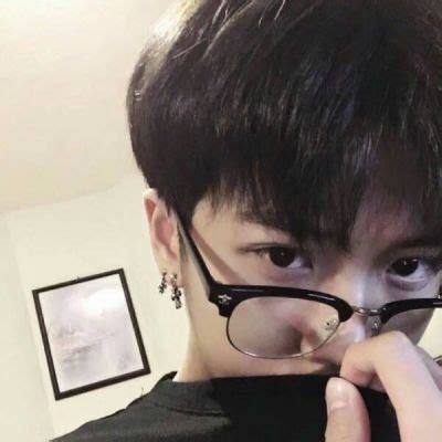 最新重口 欧美 图片 情侣头像男生头像图片