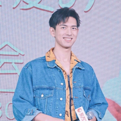 亲爱的热爱的韩商言头像大全孤独男生头像高清动漫照片图片