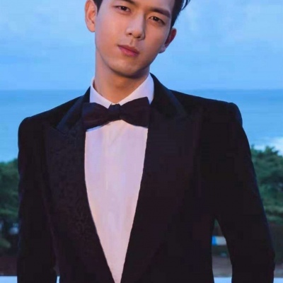 亲爱的热爱的韩商言头像大全孤独男生头像高清动漫照片图片