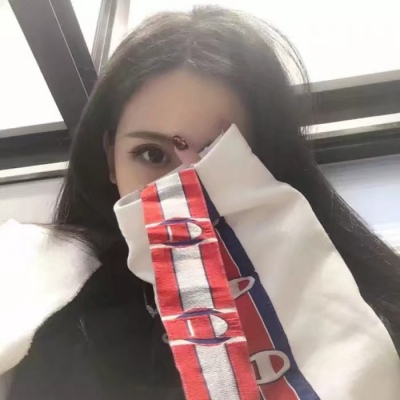 伤感头像女生带字大图图片