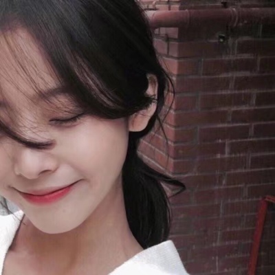 伤感头像女生带字大图图片