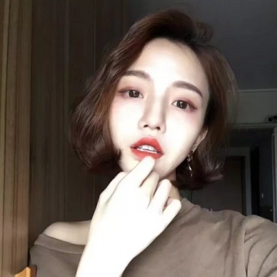伤感头像女生带字大图