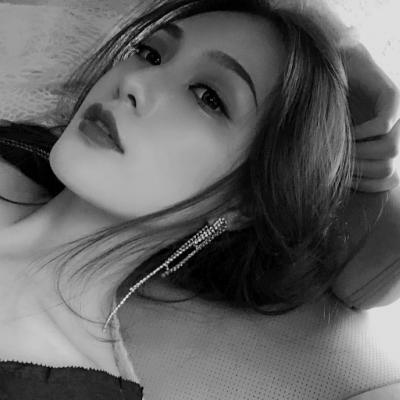 霸气带帽子的女生头像图片