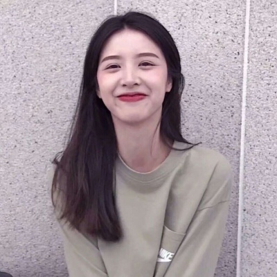 动漫黑白女生霸气头像