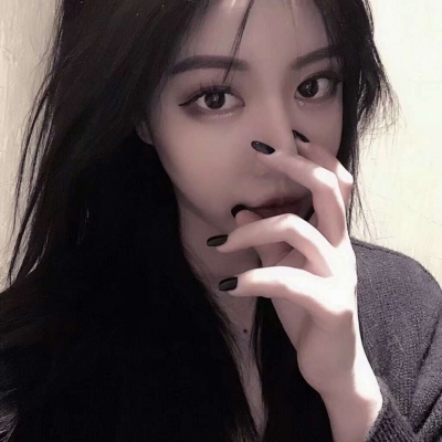 头像女生简单气质森系图片
