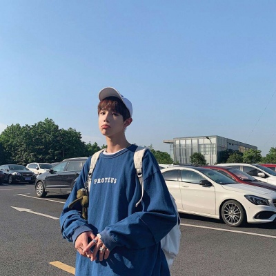 黑白男生头像简约冷酷图片
