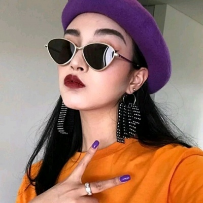qq头像带花环女生头像图片