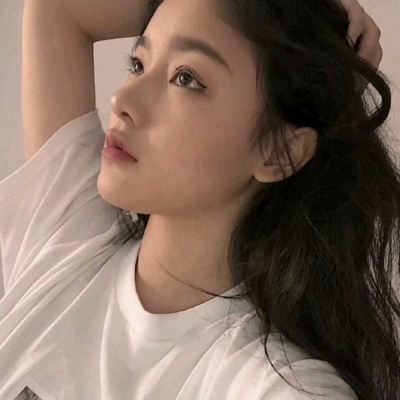 qq头像带花环女生头像图片