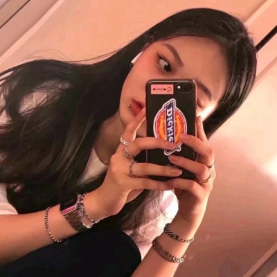 qq头像带花环女生头像图片