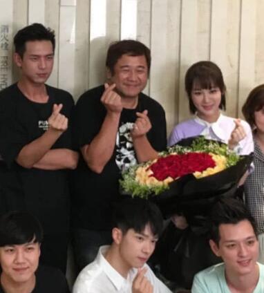 亲爱的热爱的导演是谁 瞿友宁项旭晶网友傻傻分不清图片