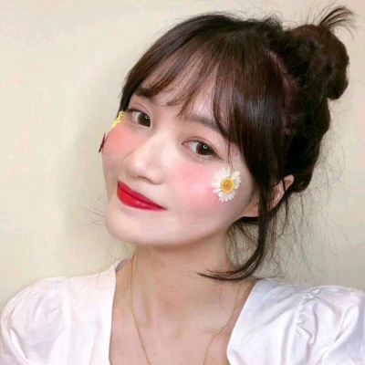 唯美女生头像侧脸短发图片