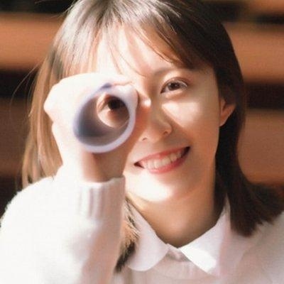 唯美女生头像侧脸短发图片