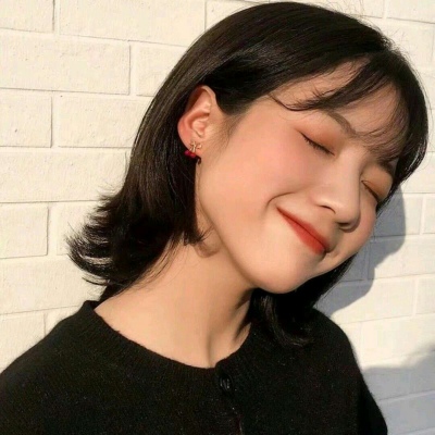唯美女生头像侧脸短发图片