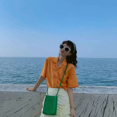 简约头像女生卡通头像