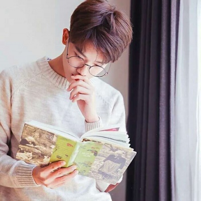 干净阳光的女人喜欢男生什么样的头像图片