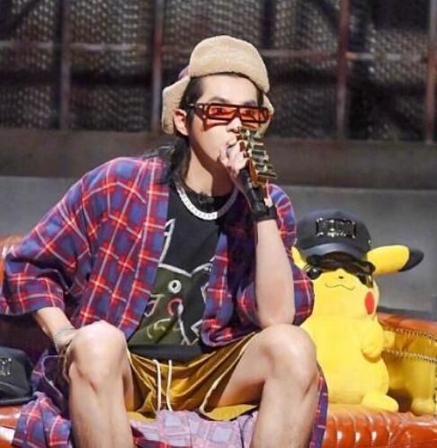 吴亦凡皮卡丘是什么梗 大明星和小迷妹的爱情令人着迷图片