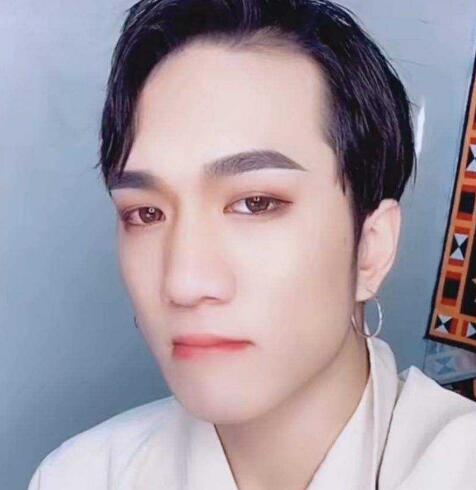 抖音韩美娟是男的还是女的 他经历了什么事情图片