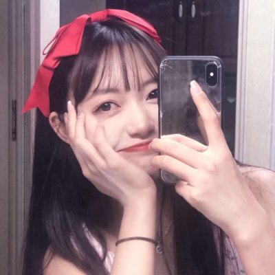 冷酷黑白动漫女生头像图片