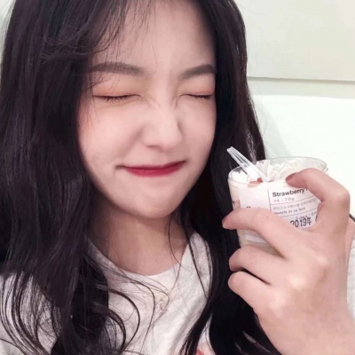 冷酷黑白动漫女生头像图片
