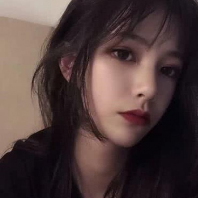 qq头像黑白不带字女生图片
