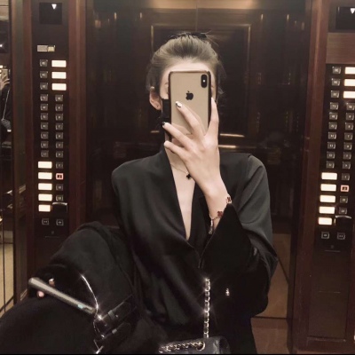 qq头像黑白不带字女生图片