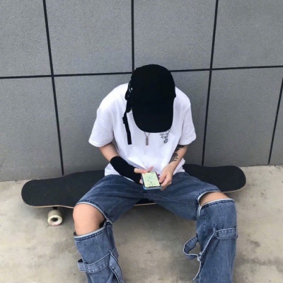 微信时尚潮男头像2020最新恶魔面具男生头像图片