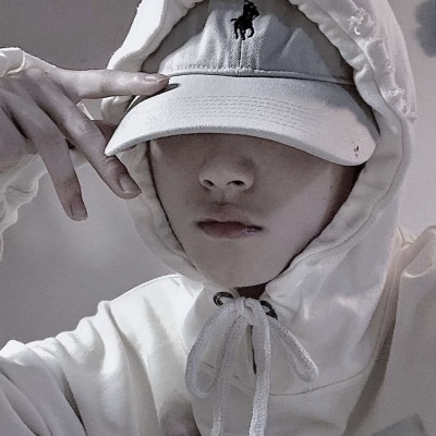 qq好看的个性网卡通男生头像图片