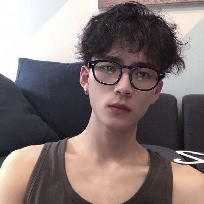 qq好看的个性网卡通男生头像图片