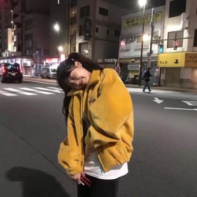 女生头像好看侧脸头像图片