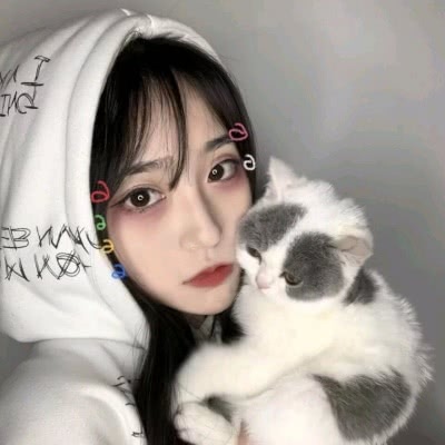 手绘素描女生头像卡通图片