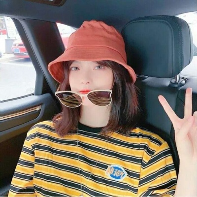 女生头像森系手绘简约图片