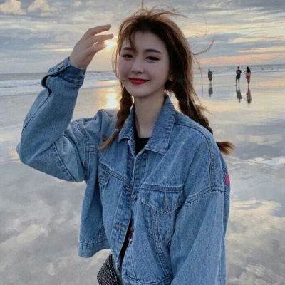 女生头像森系手绘简约图片