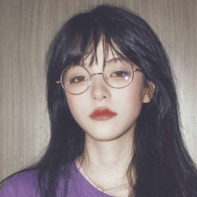 韩国女生卷发唯美头像图片