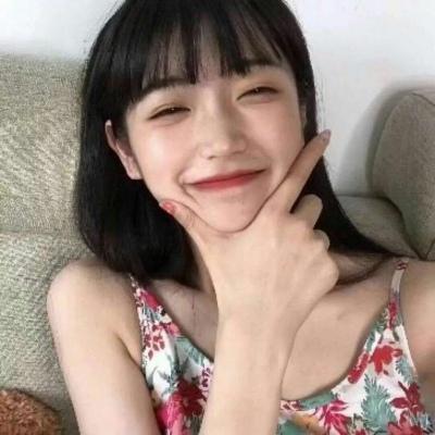 女生头像空气刘海短发图片