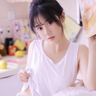 qq女生黑白头像带字的图片