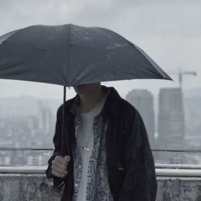 光棍节单身头像白发赤瞳男生