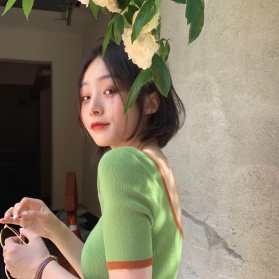 qq动漫头像伤感女生图片