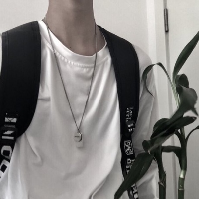 又丧又酷的头像qq头像吸血鬼非主流男生图片