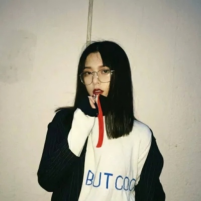 qq头像短发女生韩版图片