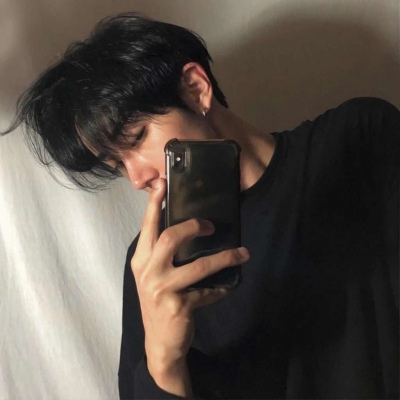 00后手机控qq头像动漫男生全身蓝色图片