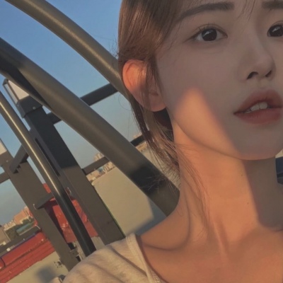 qq个性网头像女生精选图片
