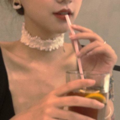 qq头像个性签名女生图片
