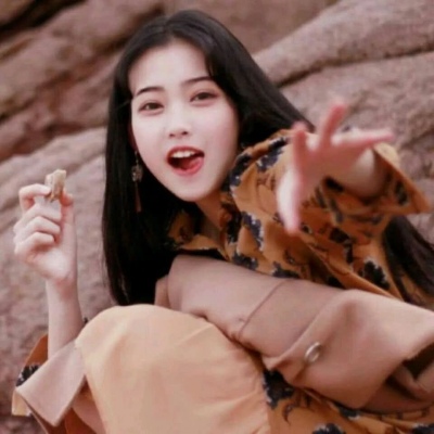 qq头像个性签名女生图片