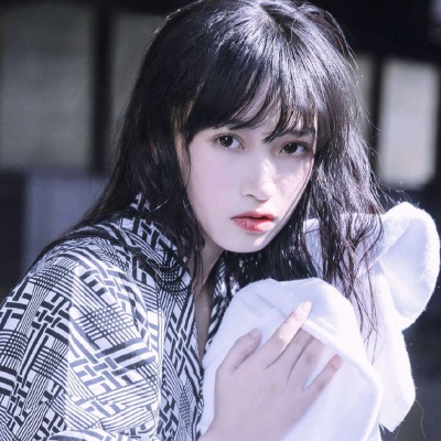 唯美女生头像侧脸短发图片